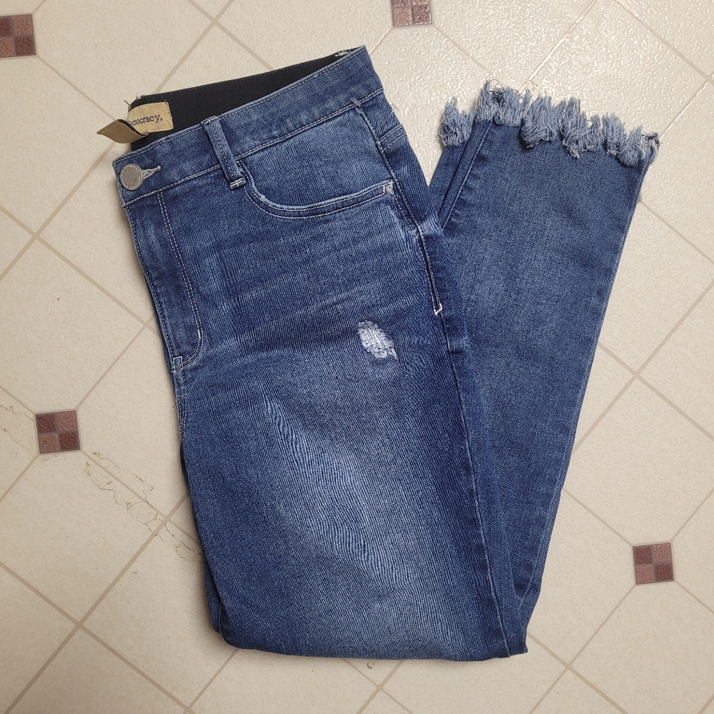 Democracy Jeans Womens Size 12 Ankle Cropped Distressed Raw Hem Blue Denim - Picture 6 of 9